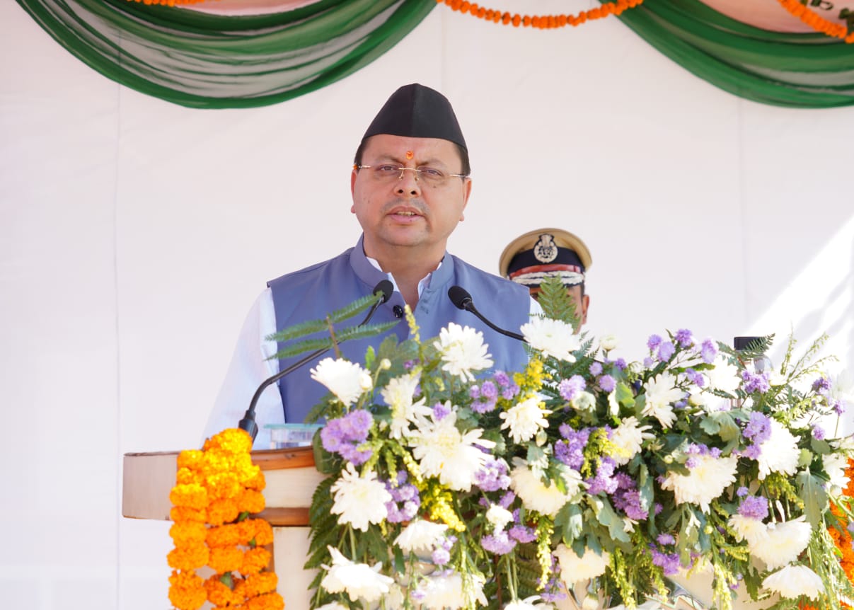 पुलिस स्मृति दिवस के अवसर पर मुख्यमंत्री  धामी ने शहीद पुलिस जवानों को दी श्रद्धांजलि