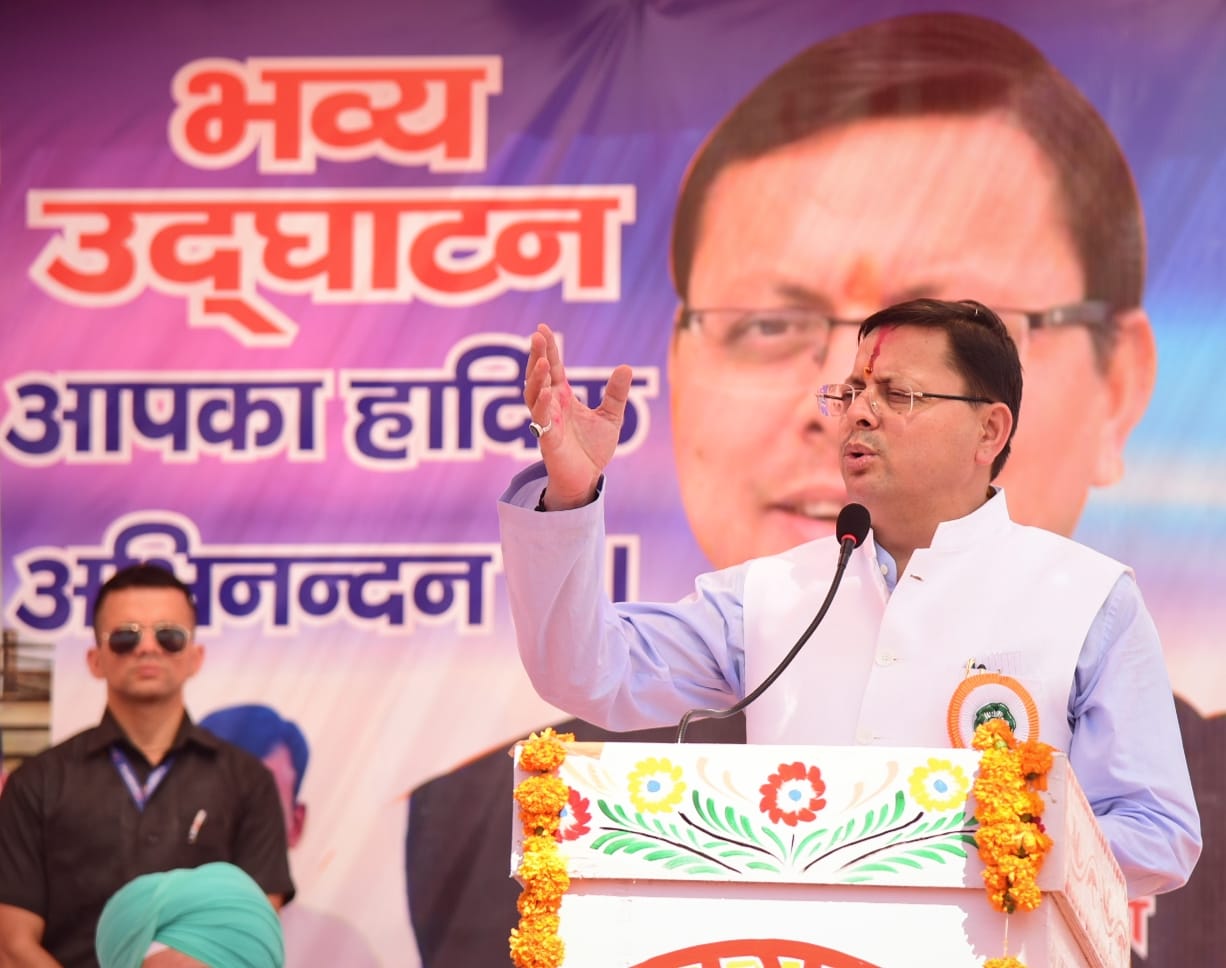 बंगाली कॉलोनी नानकमत्ता में मुख्यमंत्री धामी ने श्री श्री मां दुर्गा मंदिर का किया लोकार्पण