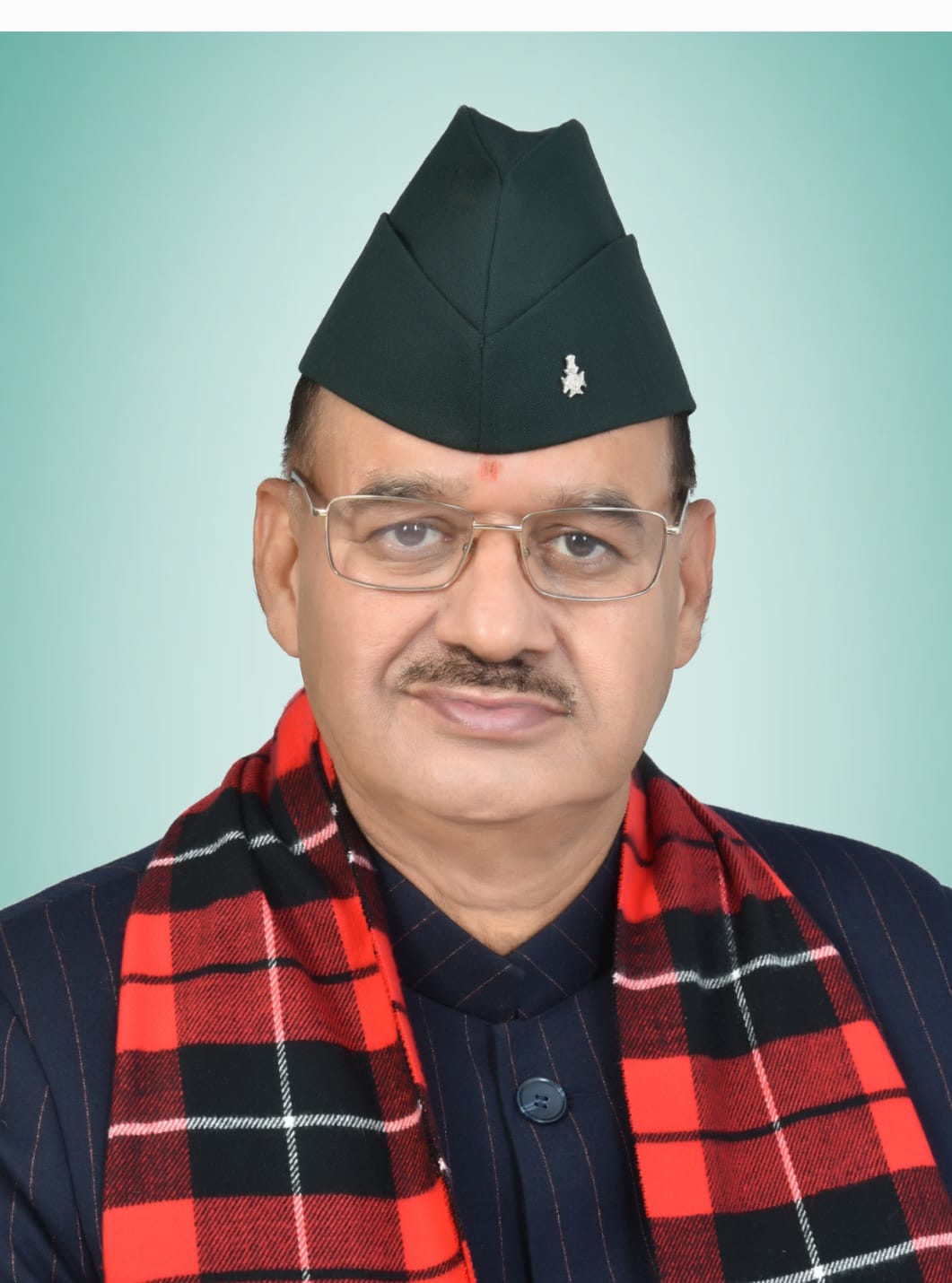 जर्मनी के फ्रैंकफर्ट में  कृषि विपणन,चुनौतियों कों लेकर होने वाले सम्मेलन मे  भाग लेने कृषि मंत्री गणेश जोशी जर्मनी पहुंचे