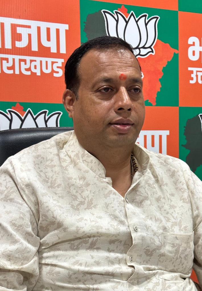 मुख्यमंत्री पुष्कर धामी के नेतृत्व में प्रदेश में ऐतिहासिक कार्यों की नीव रखी जा रही है: हेमंत द्विवेदी