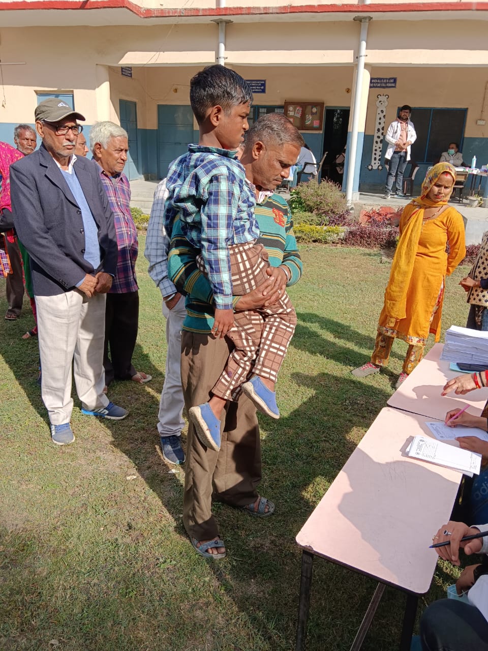 श्री महंत इन्दिरेश अस्पताल के विशेष न्यूरोलाॅजी शिविर का विकासनगर वासियों ने उठाया लाभ