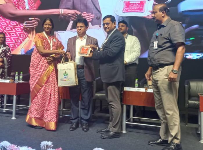 हैदराबाद में आयोजित कार्यक्रम में उत्तराखण्ड राज्य को  मिलेट्स के क्षेत्र में बेस्ट स्टेट प्रोमोटिंग इन्वेस्टमेंटस  अवार्ड से किया गया सम्मानित