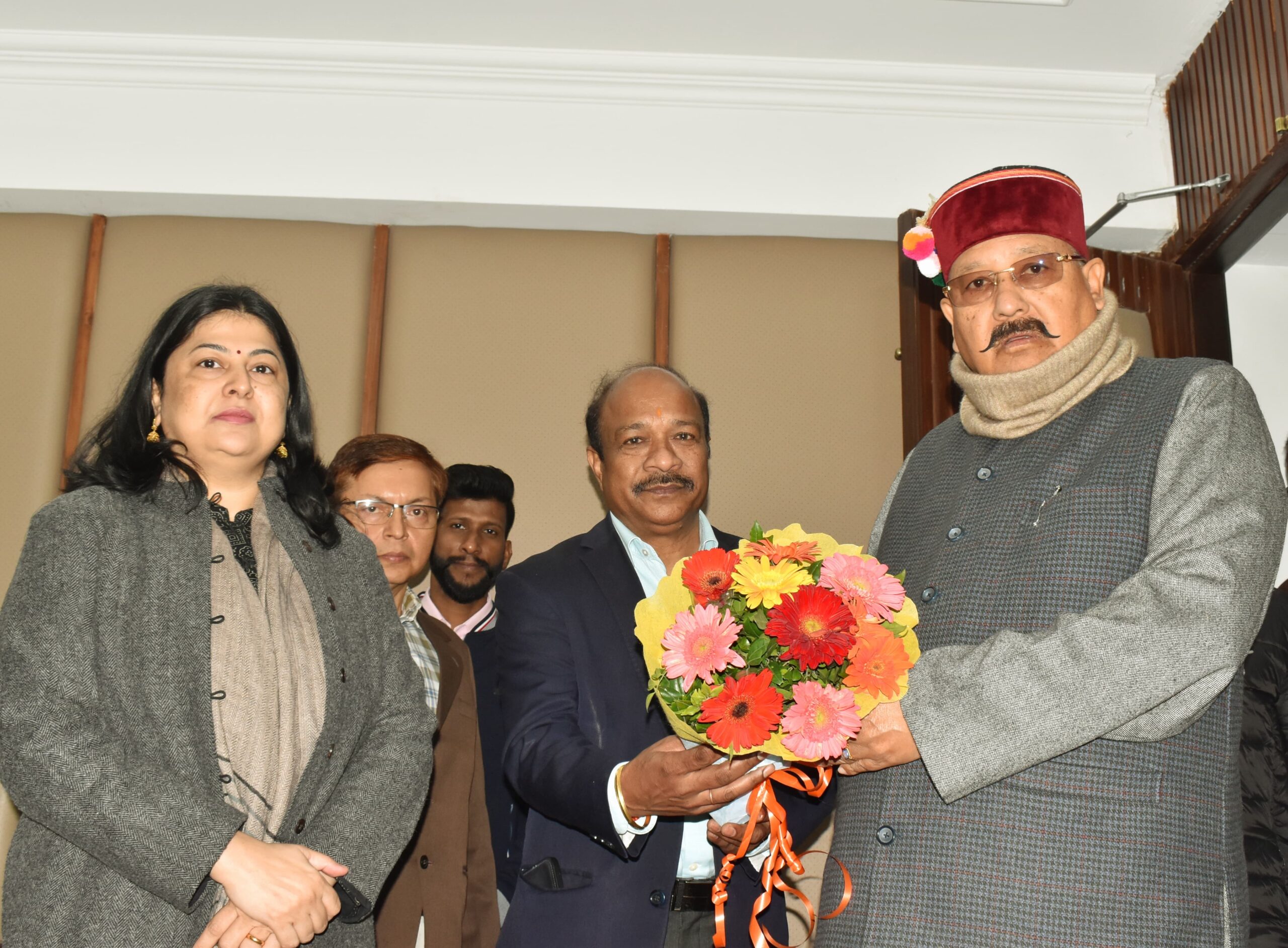 पंचायती राज मंत्री सतपाल महाराज  की अध्यक्षता में संविधान के 73वें  संशोधन से संबंधित 29 विषयों के विभागीय अधिकारियों की बैठक हुई  पढ़े पूरी खबर