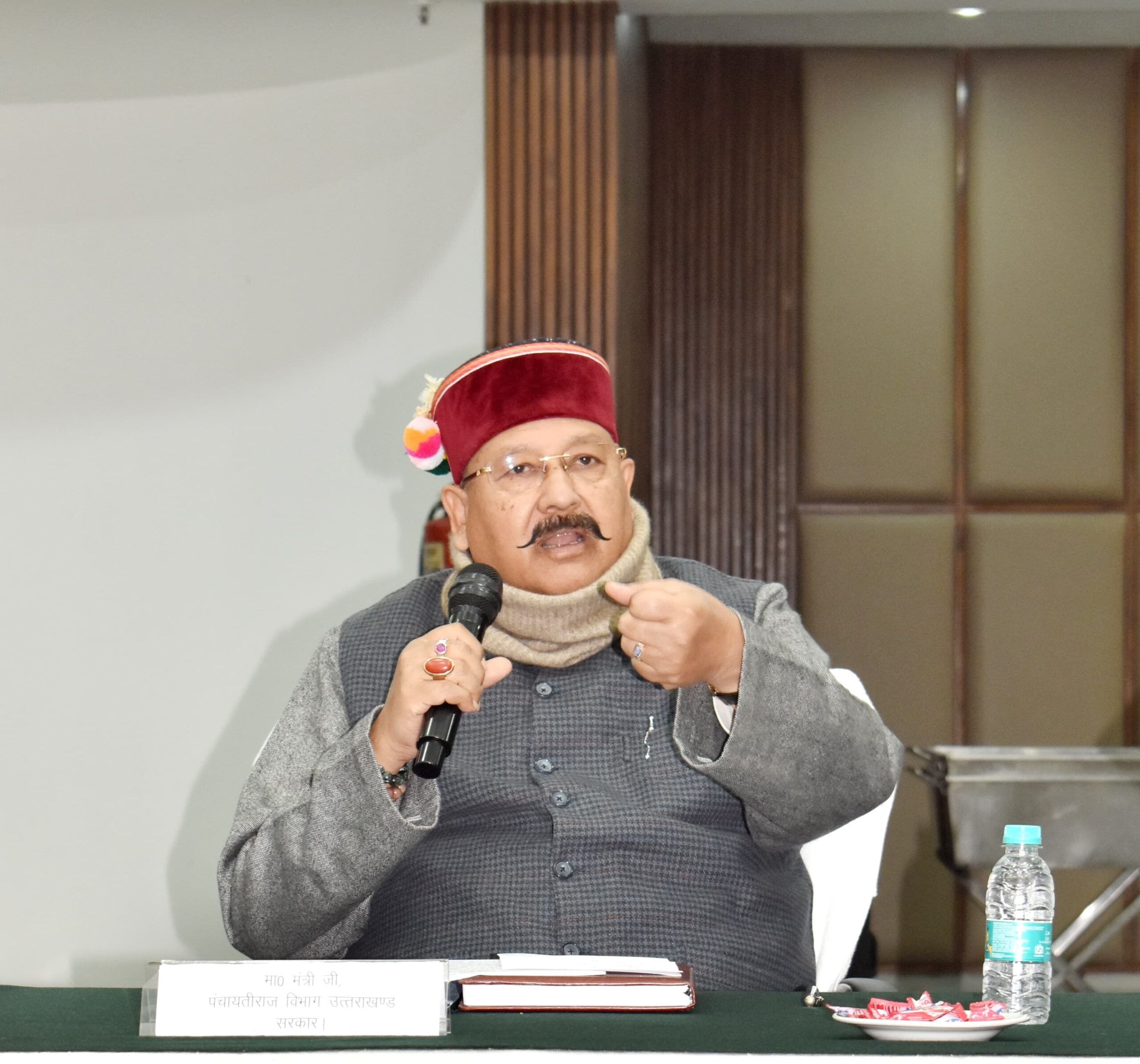 पंचायतों को 29 विषयों के हस्तांतरण को लेकर दूसरे दिन भी मंत्री सतपाल महाराज की अध्यक्षता में  हुआ मंथन