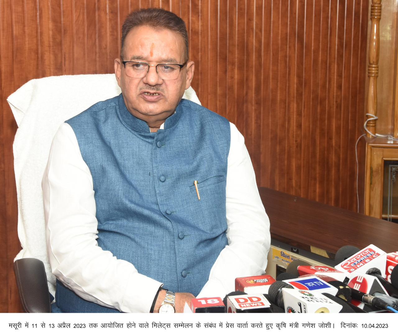 ग्राम्य विकास मंत्री गणेश जोशी ने प्रदेश के कई जिलों में “मेरा गांव मेरी सड़क योजना” के तहत 24 सड़कों की योजनाओं की दी स्वीकृति