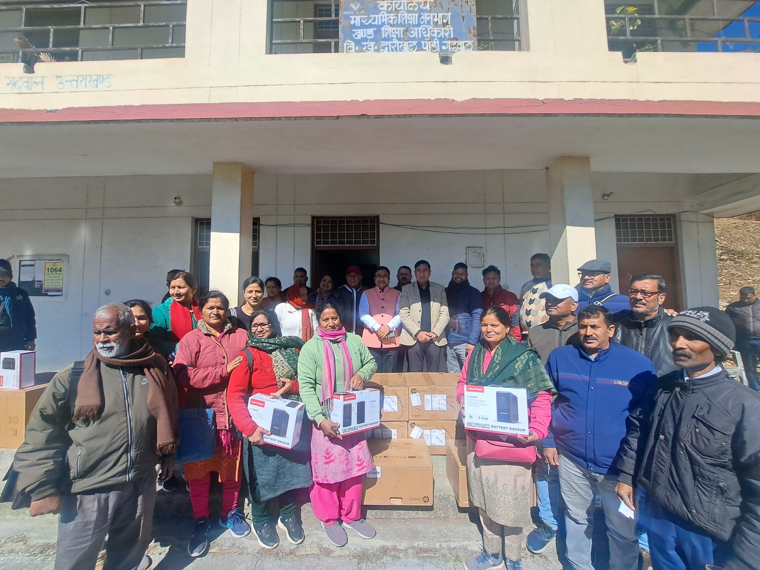 इस समय 34 विद्यालयों में कम्प्यूटर दिये गये है आगे अन्य विद्यालयों में भी कम्प्यूटर उपलब्ध कराने हेतु प्रयास किये जायेंगे: प्रमुख महेंद्र राणा