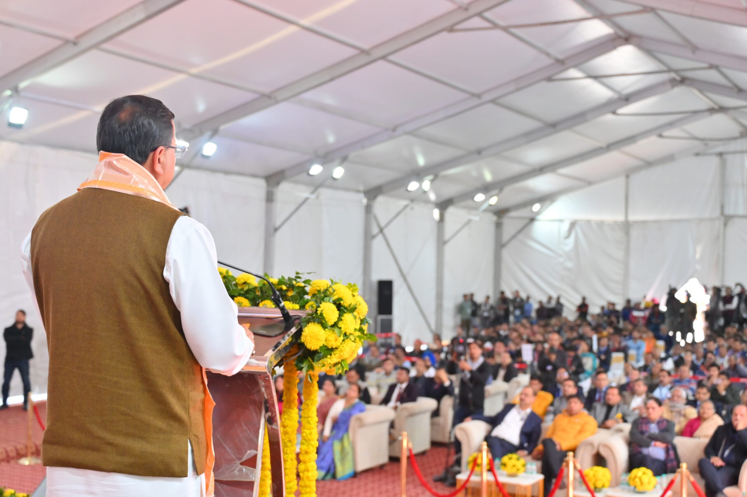 भविष्य में चिन्यालीसौड़ व गौचर से छोटे एयर क्राफ्ट की सेवाओं को शामिल करने के संबंध में भी हम कार्य कर रहे हैं:धामी