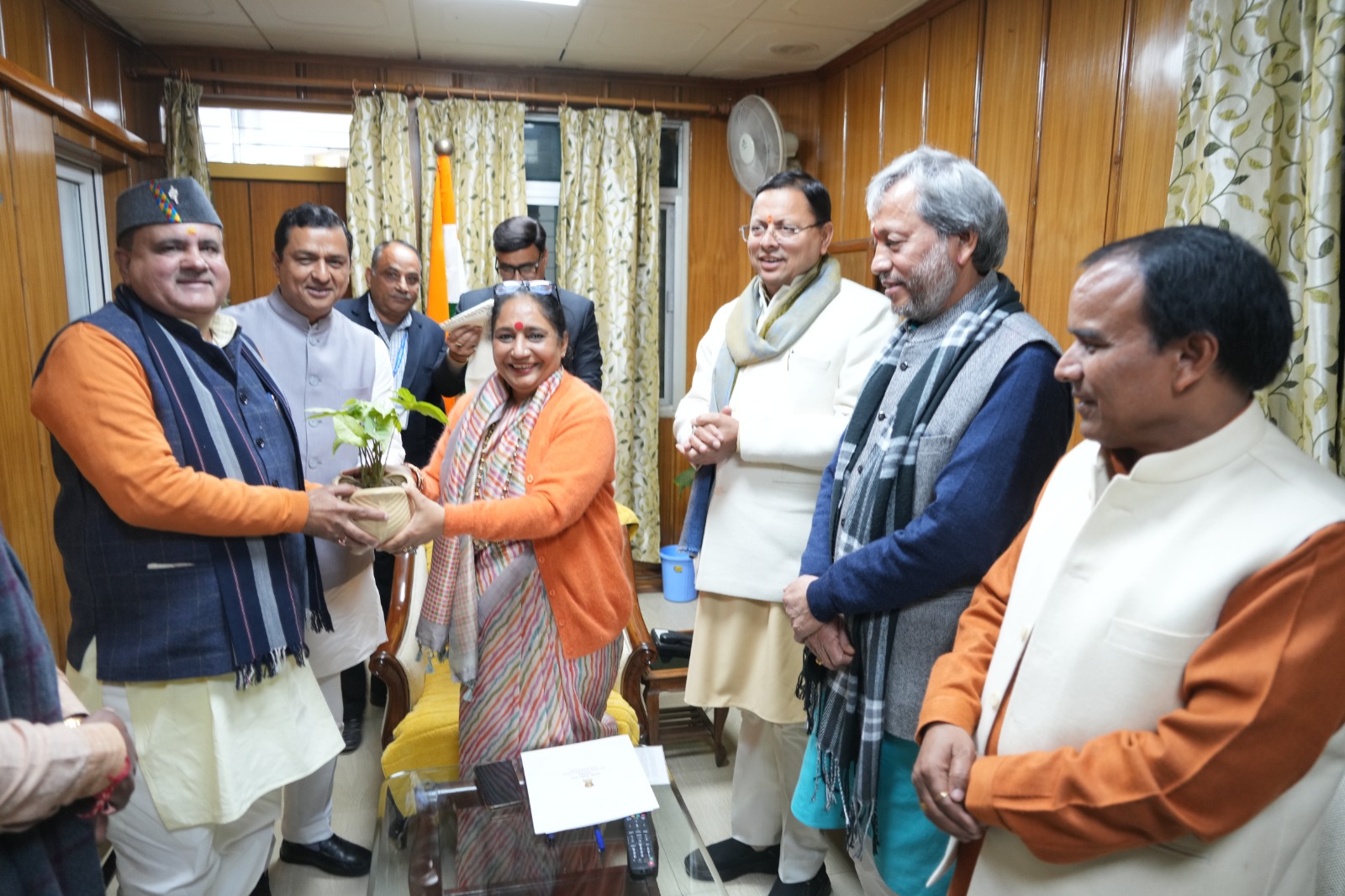 मुख्यमंत्री धामी ने पीएम मोदी समेत केंद्रीय नेतृत्व का आभार व्यक्त किया कि उन्होंने जमीन से उठे कर्मठ, जुझारू और लोकप्रिय कार्यकर्ता को राज्यसभा जाने का अवसर दिया है