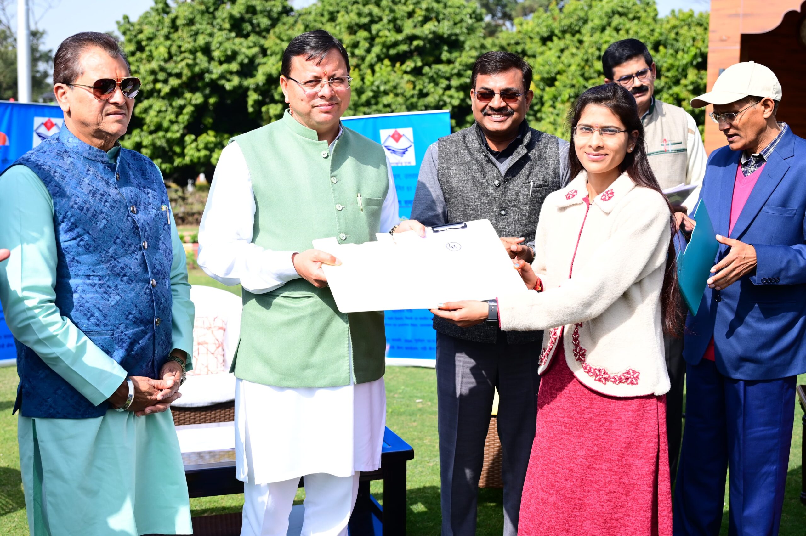 धामी सरकार प्रदेश के हर वर्ग के लिए पूर्ण रूप से प्रतिबद्ध होकर निरंतर कार्य कर रही है और करती रहेगी