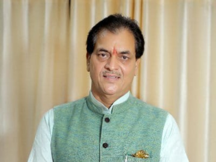 काशीपुर कलस्टर की ठोस अपशिष्ट प्रबंधन परियोजना के लिए वित्त मंत्री डा. प्रेमचंद अग्रवाल ने 1429.89 लाख रूपये पर अपना अनुमोदन दिया है