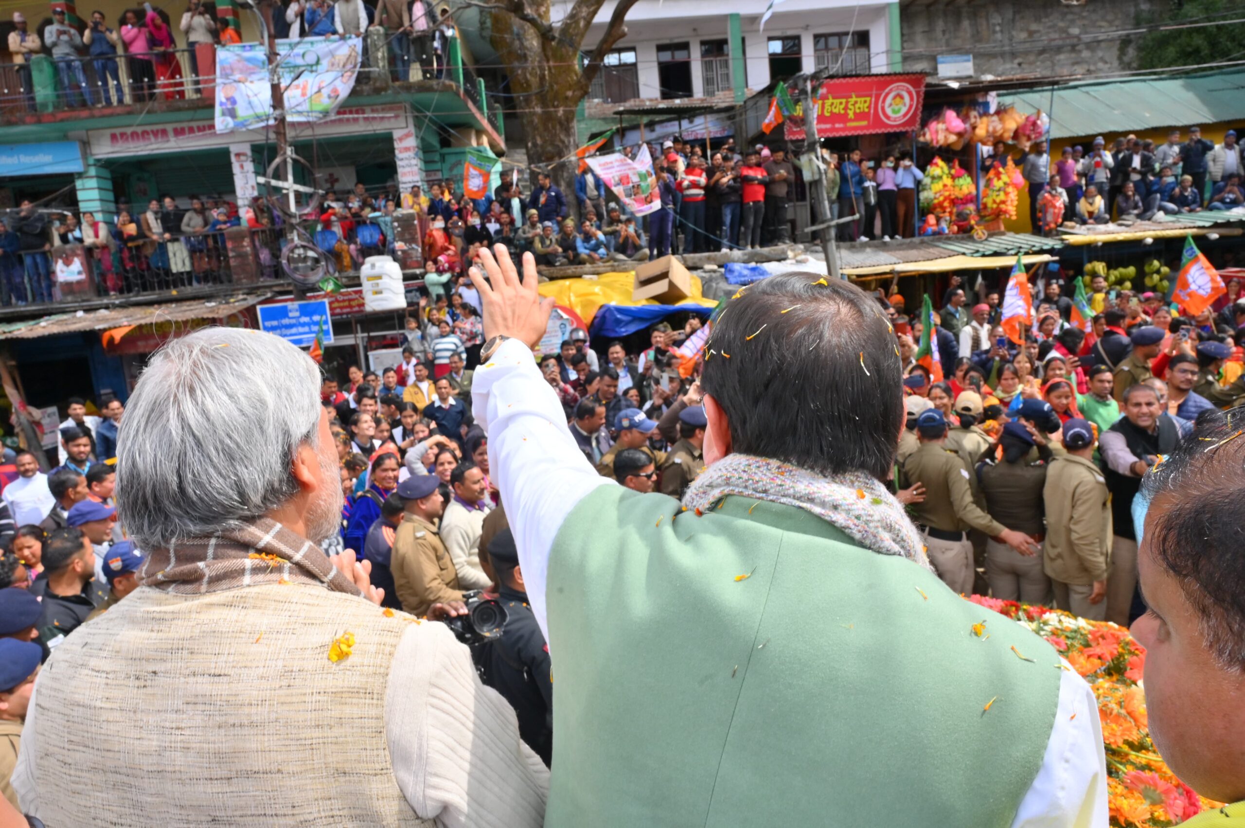 धामी सरकार चमोली एवं उत्तराखंड के चहुंमुखी विकास के लिए निरंतर समर्पित भाव से कार्य कर रही है