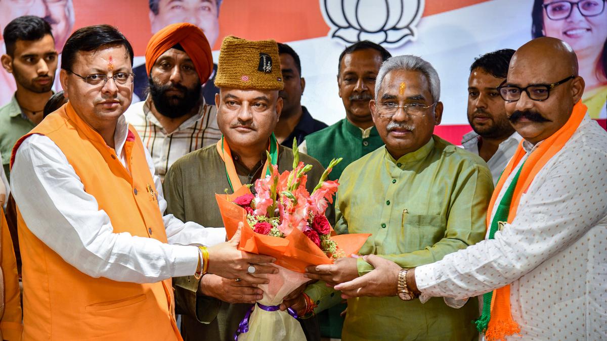 कांग्रेस मुख्यमंत्री धामी द्वारा चलाई जा रही धाकड़ सत्ता को देखकर हैरान हो रखी है , धामी का जलवा पर बरकरार है…