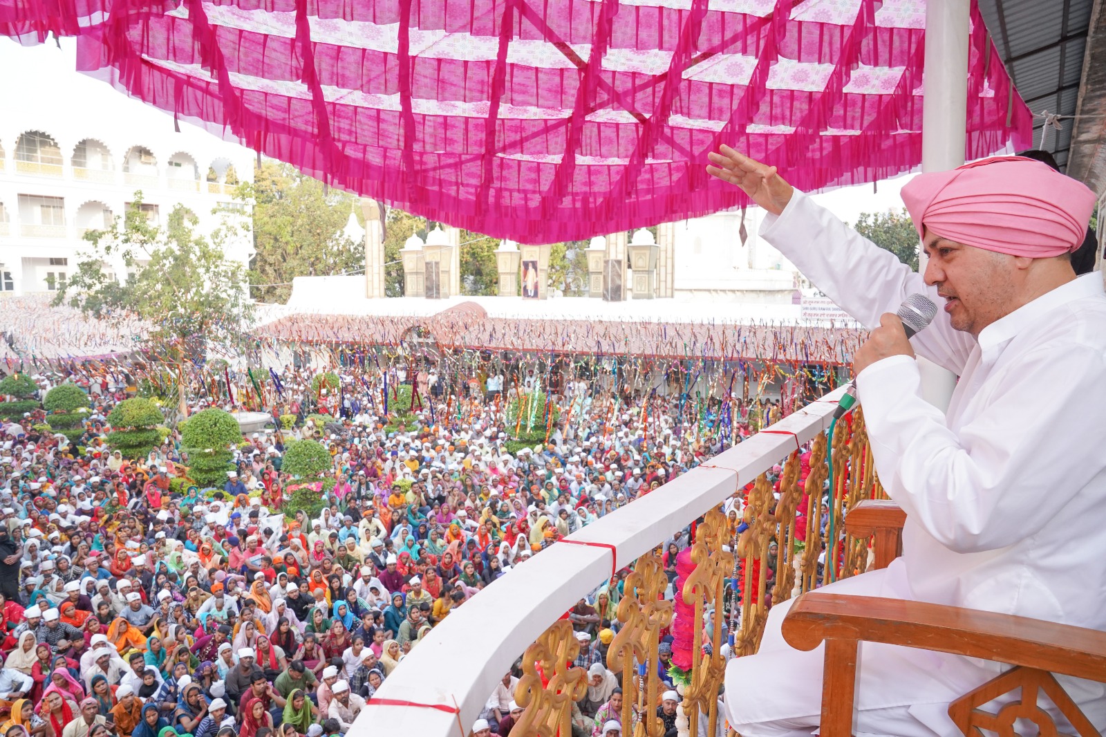 श्री महाराज जी ने नामदान की महिमा एवम् सूत्र को आत्मसात करने का दिया संदेश