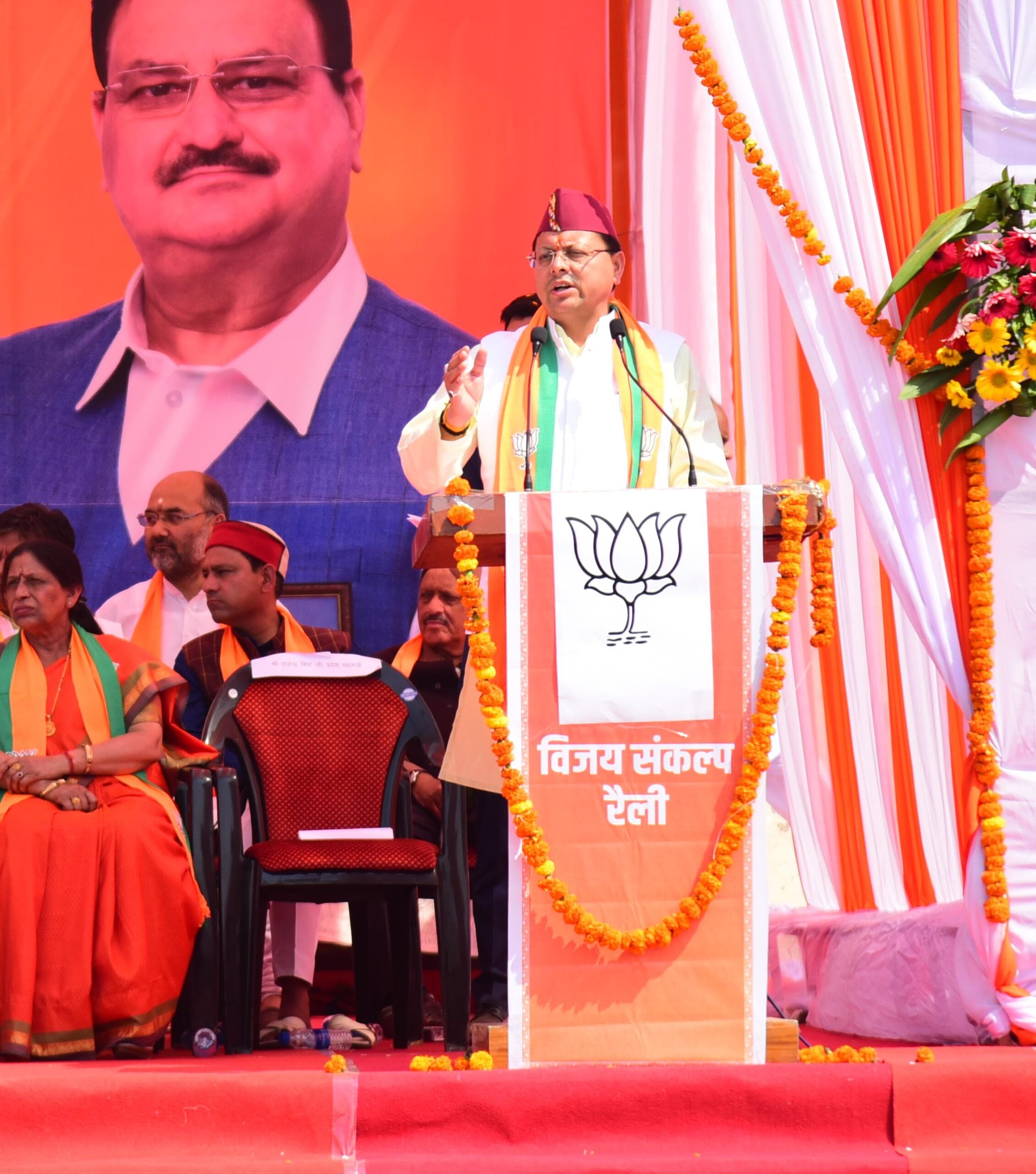 धनौल्टी में विभिन्न मोटर मार्गों के निर्माण हेतु 94.80 लाख रुपये की प्रशासकीय एवं वित्तीय स्वीकृति दी गई है