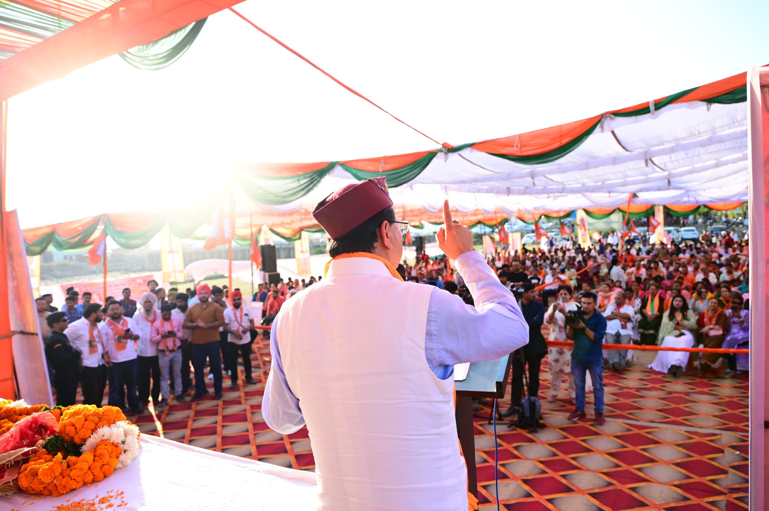 भाजपा प्रत्याशी त्रिवेन्द्र सिंह रावत जी ने लंबे समय से डोईवाला क्षेत्र में सेवा की है। उन्होंने कहा त्रिवेन्द्र जी ने डोईवाला को आदर्श बनाने का कार्य किया है।
