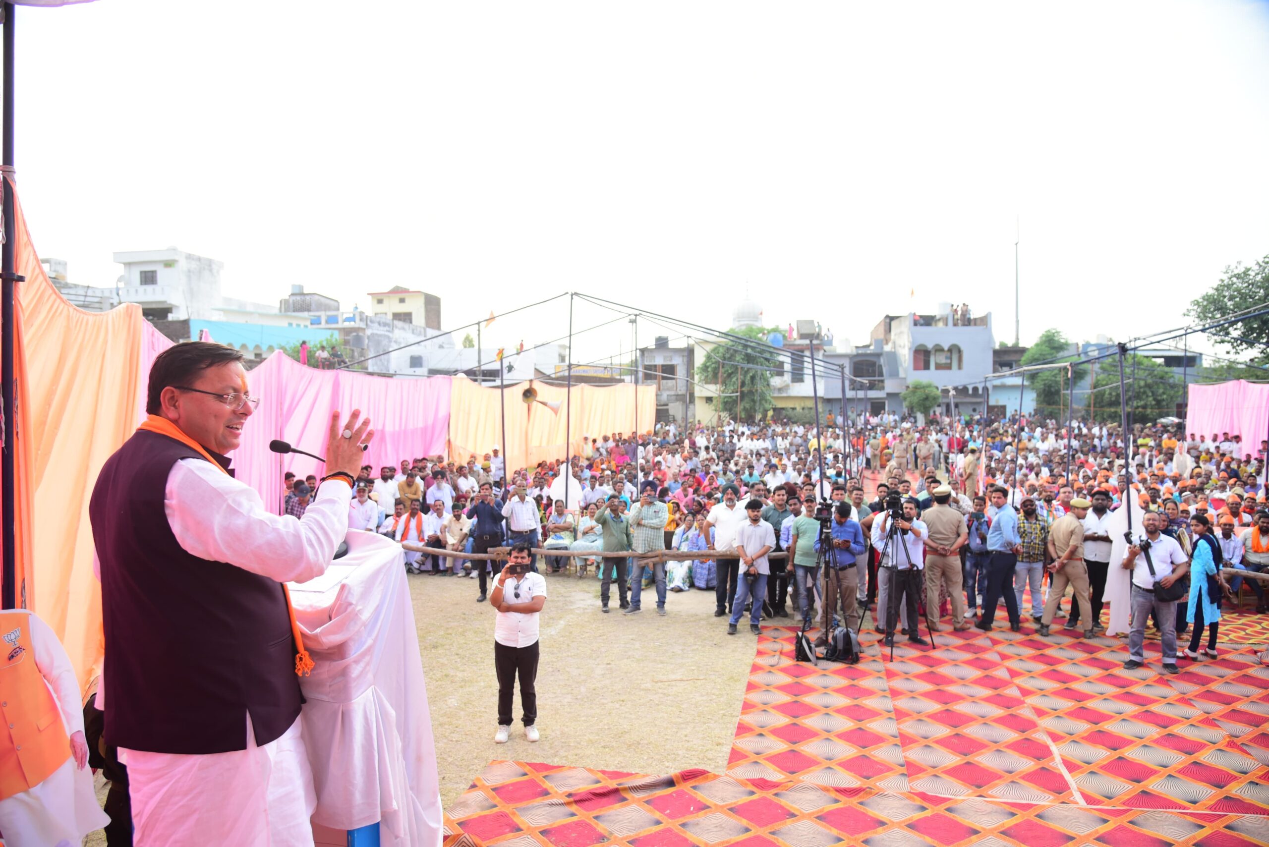 मुख्यमंत्री ने मझौला, पीलीभीत ( उत्तर प्रदेश) में ‘जन सम्मेलन’ कार्यक्रम में किया प्रतिभाग