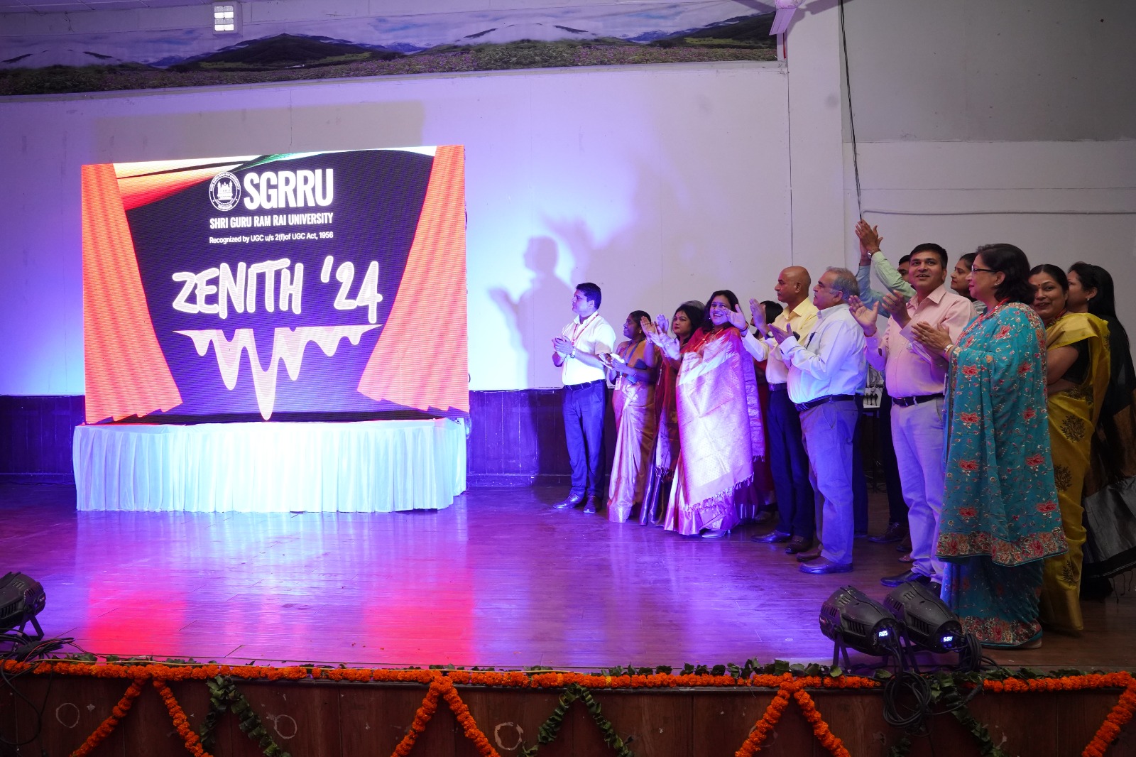 एसजीआरआरयू जैनिथ-2024 : आज सुनिधि चौहान की गायकी पर झूमने को तैयार