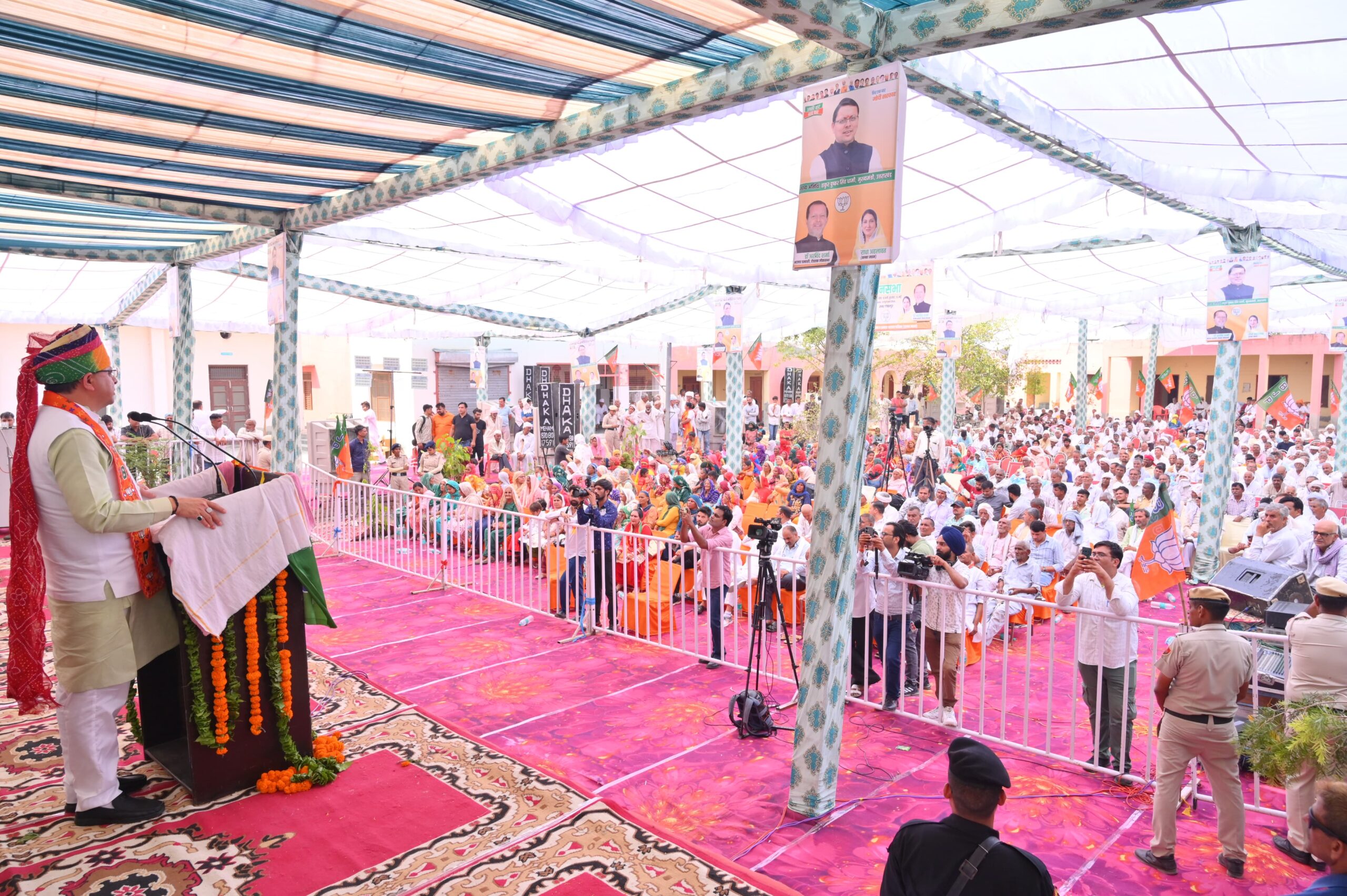 मुख्यमंत्री धामी ने (हरियाणा) संसदीय क्षेत्र रोहतक से भाजपा प्रत्याशी अरविंद कुमार शर्मा के पक्ष में आयोजित जनसभा को किया संबोधित