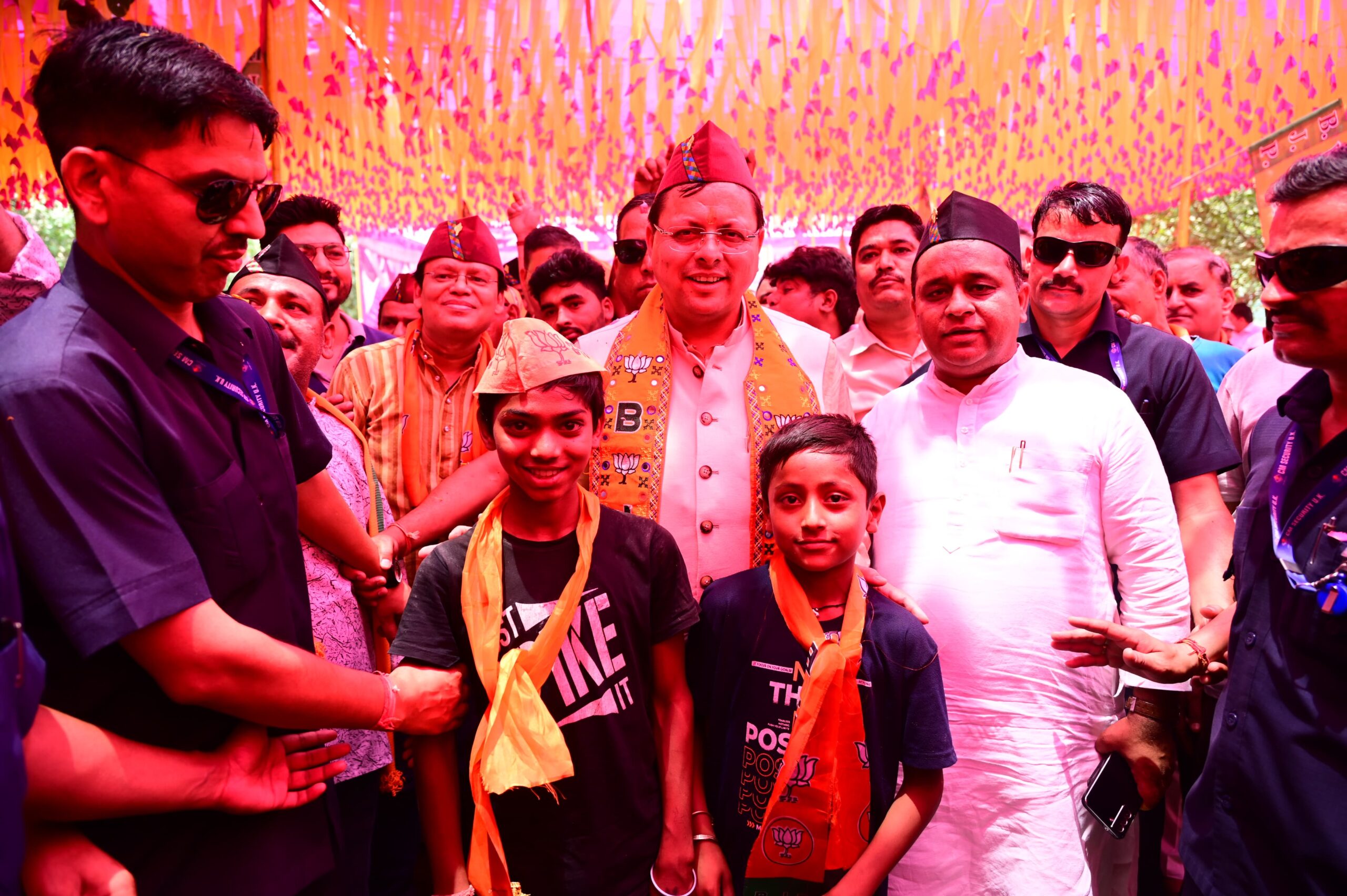 मुख्यमंत्री पुष्कर सिंह धामी ने कहा कि दिल्ली की जनता का आशीर्वाद पुनःप्रधानमंत्री जी के साथ है