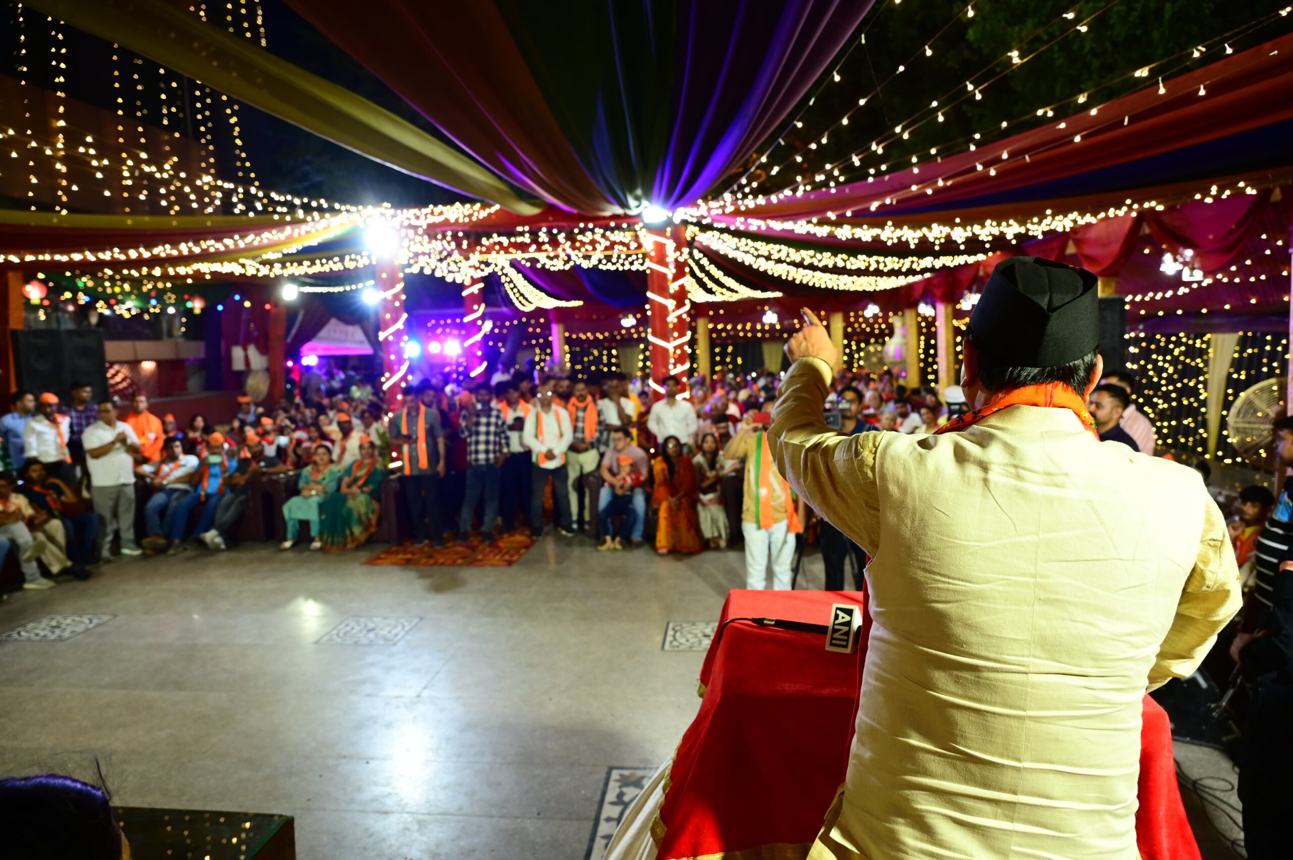 मुख्यमंत्री ने नई दिल्ली में भाजपा प्रत्याशी कमलजीत सेहरावत के पक्ष में आयोजित जनसभा को किया संबोधित