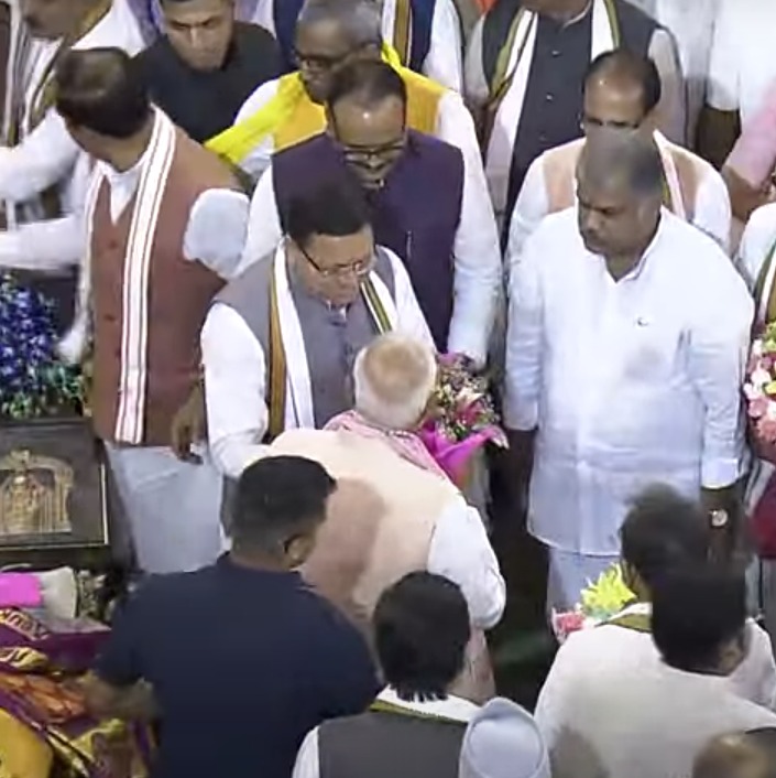 NDA संसदीय दल का नेता चुने जाने पर विश्व के सर्वाधिक लोकप्रिय नेता नरेंद्र मोदी को समस्त उत्तराखण्डवासियों की ओर से मुख्यमंत्री धामी ने दी हार्दिक बधाई एवं शुभकामनाएं