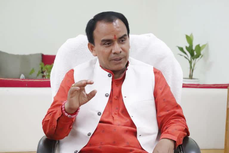 सूबे की 1424 ग्राम पंचायतें हुई टीबी मुक्तः डॉ. धन सिंह रावत   