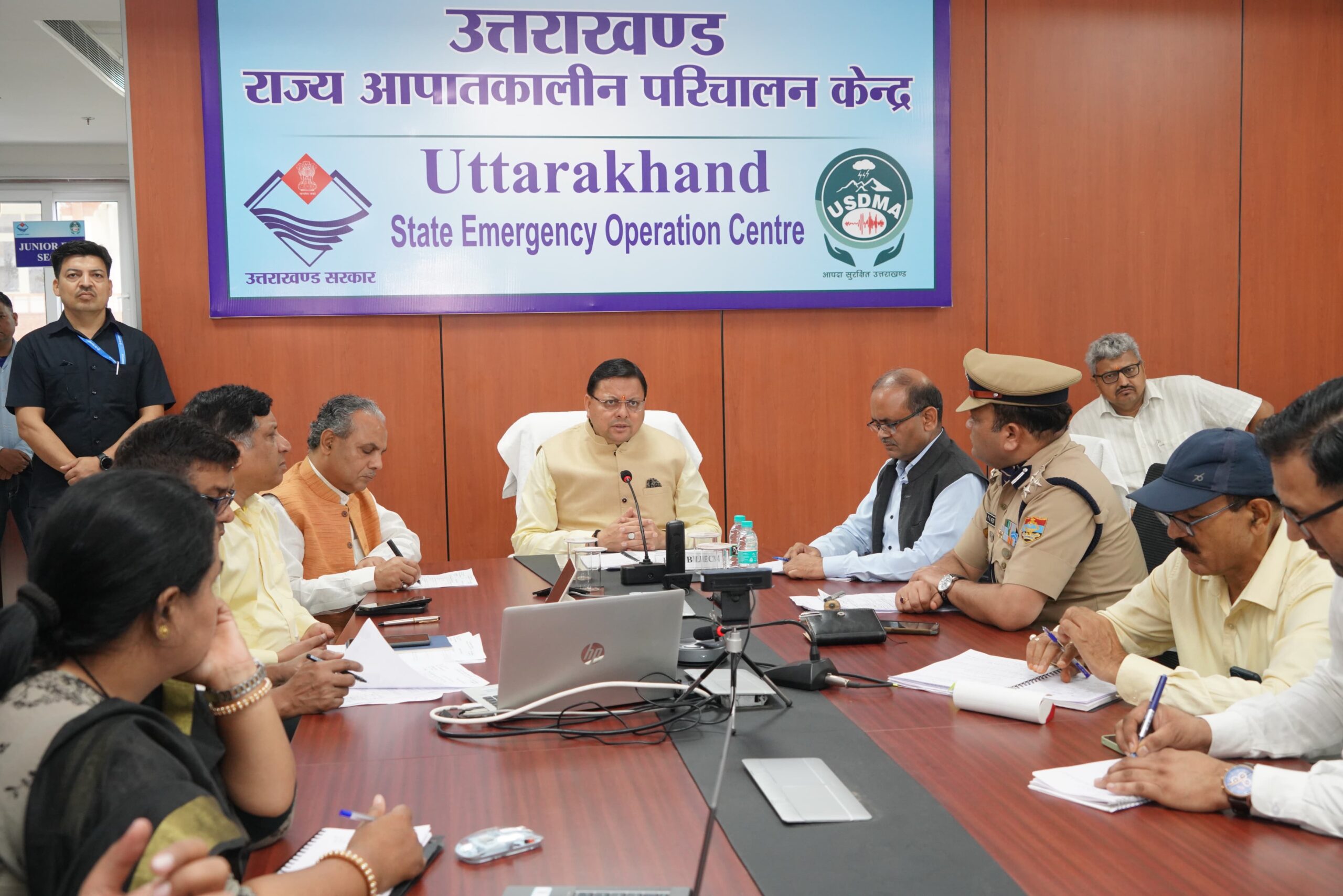 प्रदेश के विभिन्न क्षेत्रों में अतिवृष्टि से हुए नुकसान की मुख्यमंत्री ने ली जानकारी   