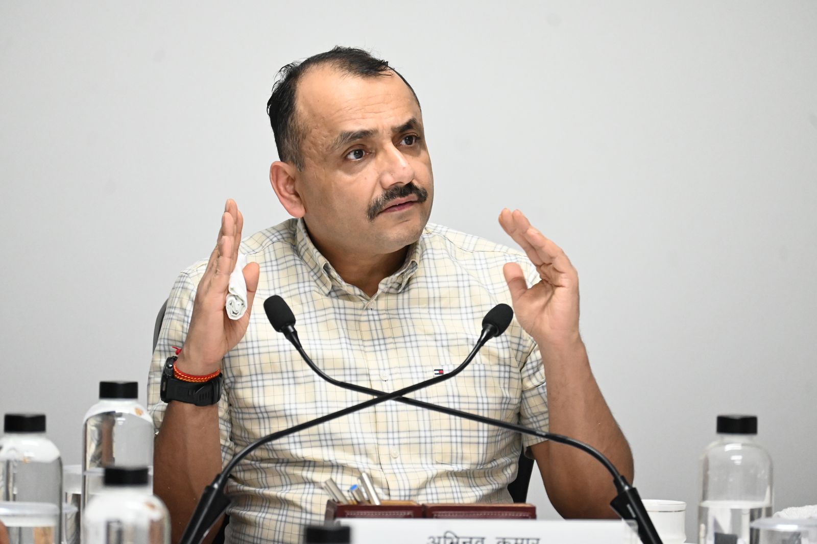 ईनामी/ वांछित अपराधियों पर 1 माह का विशेष अभियान चलाकर प्रभावी कार्यवाही करने के निर्देश डीजीपी ने दिये