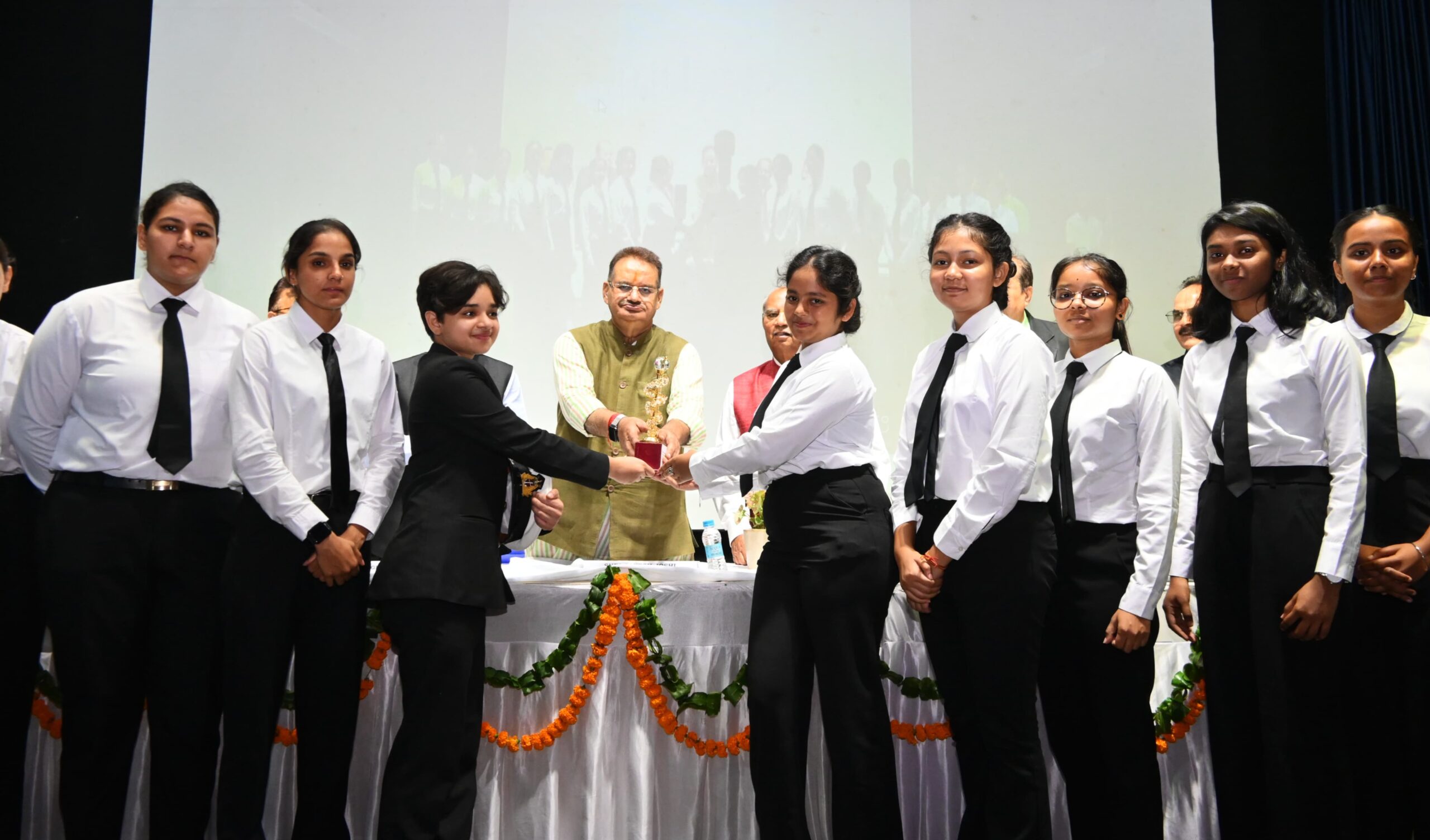 राष्ट्र के निर्माण में अभियन्ताओं का बड़ा योगदान है : जोशी
