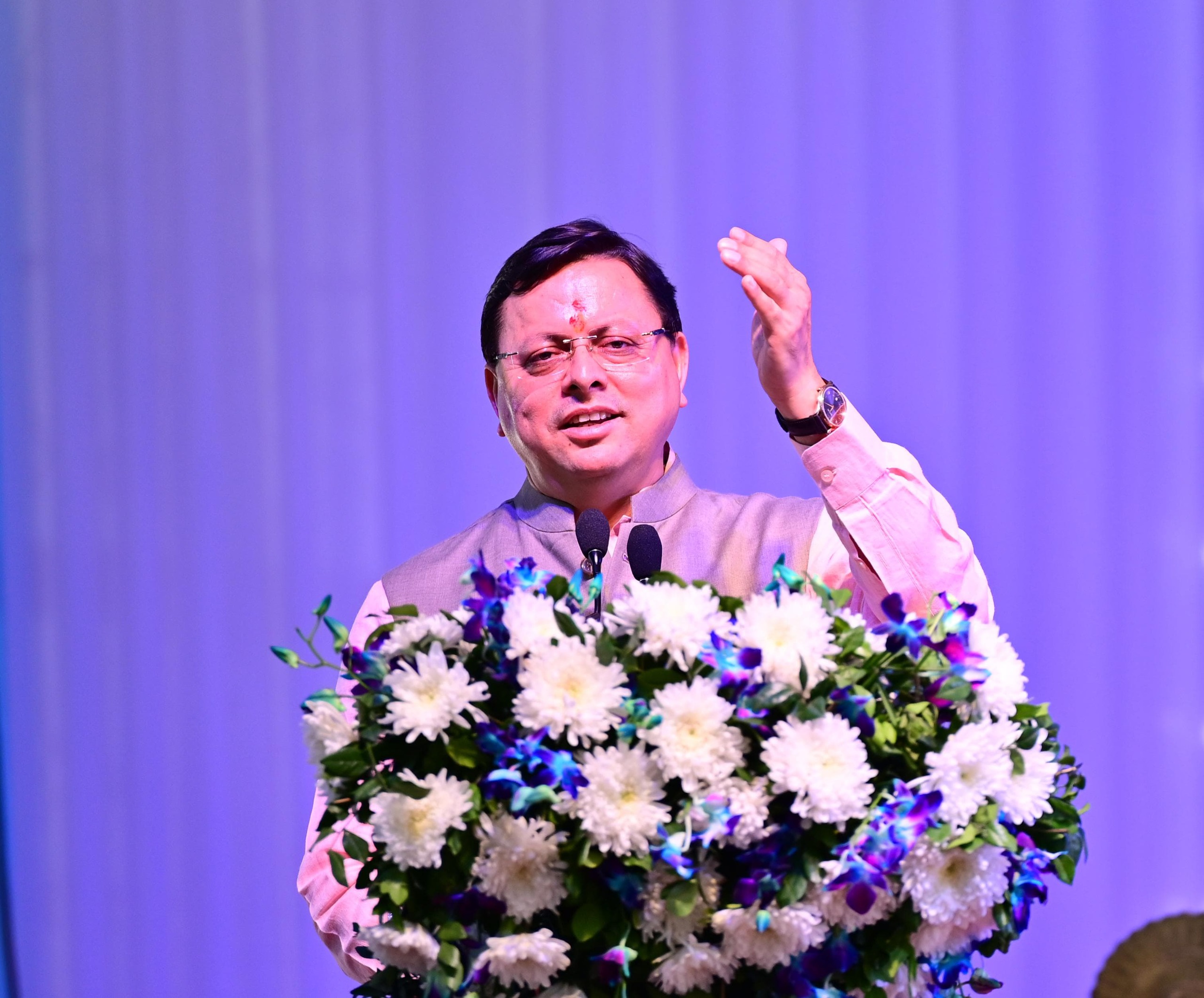 यह महोत्सव राज्य के साहित्यकारों को एक मंच प्रदान करेगा, जहाँ वे विश्व भर से आए साहित्यकारों के साथ अपने विचारों का आदान-प्रदान कर सकेंगे- मुख्यमंत्री   