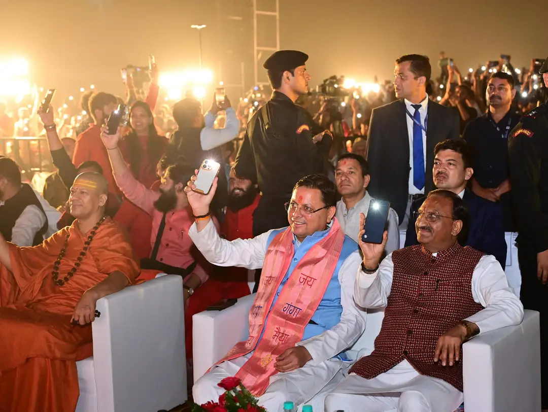 मुख्यमंत्री धामी ने हर की पैड़ी, हरिद्वार में आयोजित गंगा दीप महोत्सव कार्यक्रम में प्रतिभाग किया      