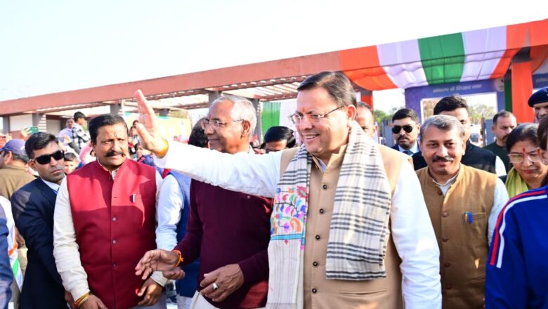 मुख्यमंत्री ने कहा कि राज्य सरकार द्वारा मुख्यमंत्री उदीयमान खिलाड़ी उन्नयन योजना के अंतर्गत 8 से 14 वर्ष के हमारे खिलाड़ियों को 1500 रूपये की छात्रवृत्ति प्रतिमाह प्रदान की जा रही है।    