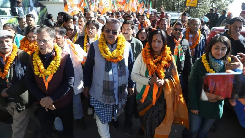 भरोसा जताते हुए कहा कि नगर पालिका परिषद की अध्यक्ष प्रत्याशी मीरा सकलानी प्रचंड बहुमत से विजयी होंगी।   