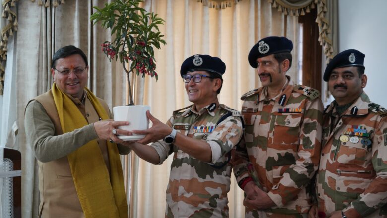 नववर्ष पर मुख्यमंत्री से आईटीबीपी अधिकारियों ने की मुलाकात   