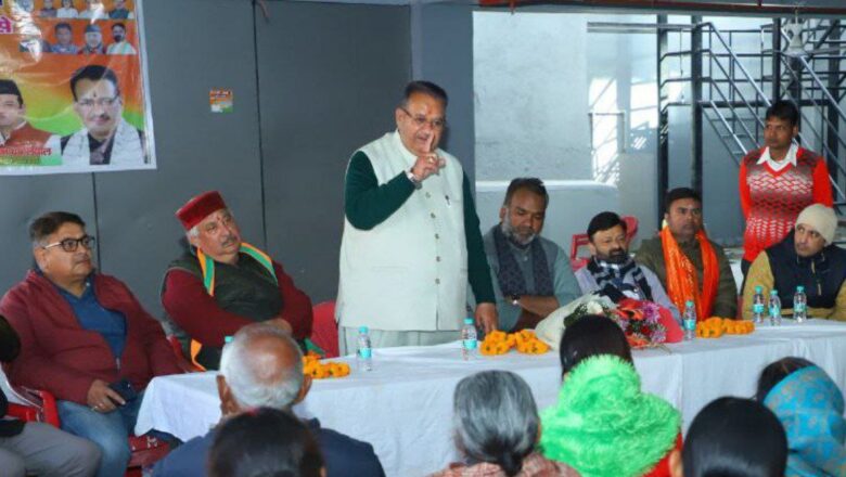 मंत्री गणेश जोशी ने सभी मतदाता से अपने दायित्वों का निर्वहन करने का आव्हान भी किया।