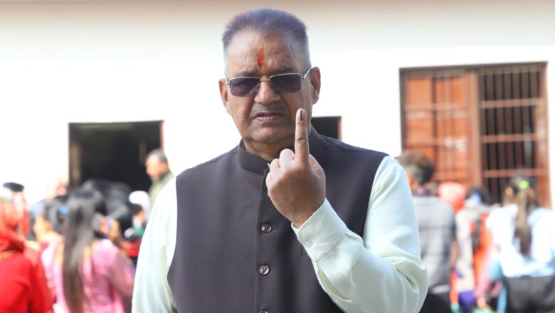 मंत्री जोशी ने कहा कि माहौल भाजपा मय है।   