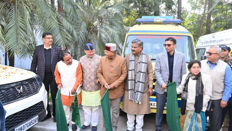 टीबीमुक्त भारत, टीबीमुक्त उत्तराखण्ड, टीबीमुक्त देहरादून के आधुनिक सचल वाहन रवाना । मंत्री ने दिखाई हरी झण्डी