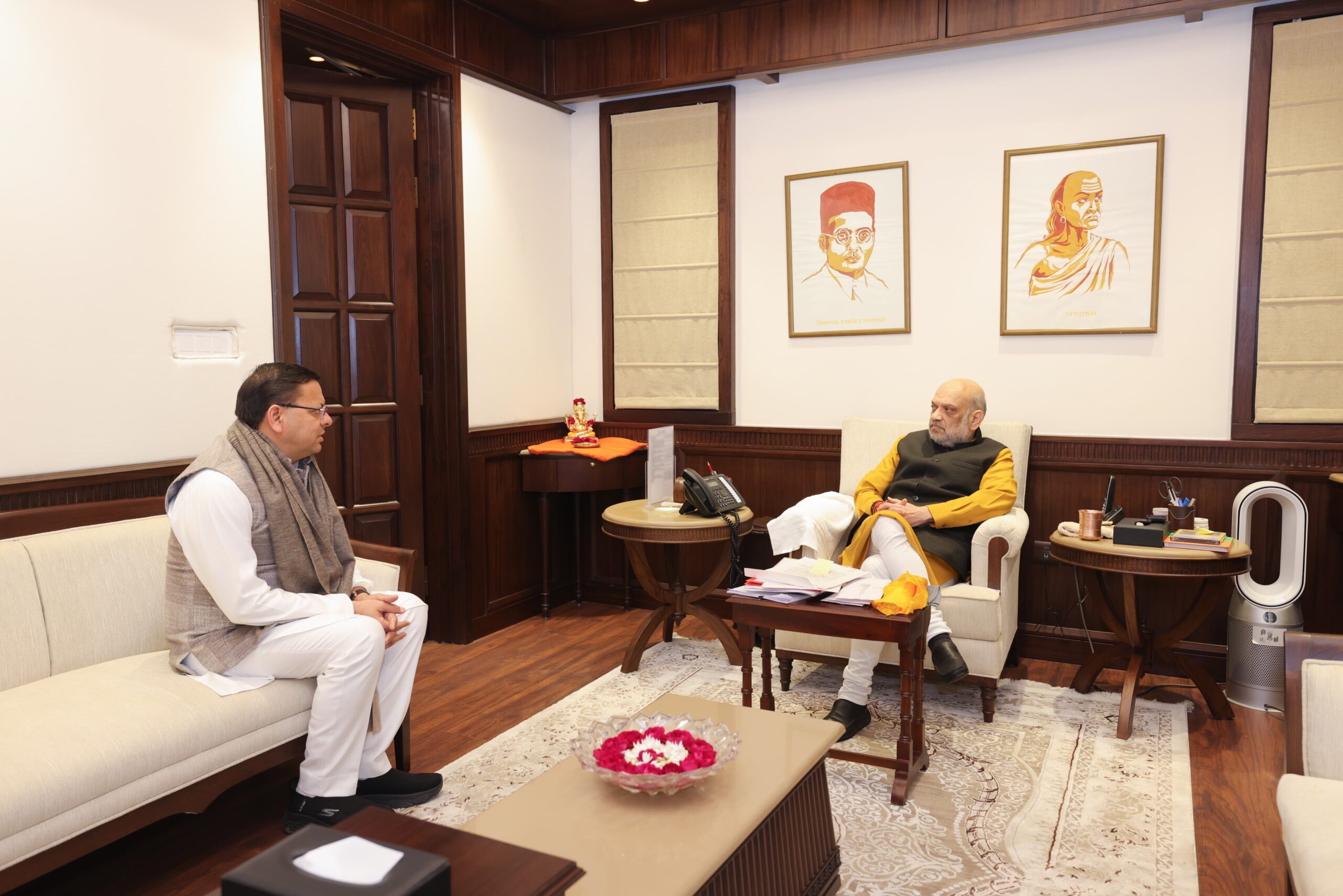 CM धामी ने केंद्रीय गृह मंत्री अमित शाह से की मुलाकात, 38वें राष्ट्रीय खेलों में आने का दिया निमंत्रण   