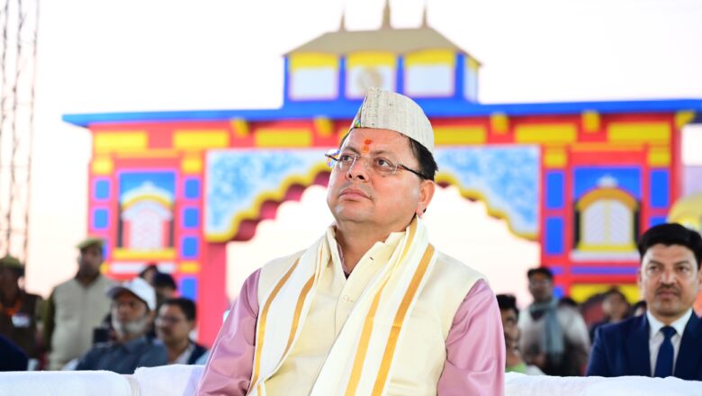 मुख्यमंत्री ने कहा उत्तराखण्ड मंडपम में बनाई गई विभिन्न प्रतिकृतियां देवभूमि उत्तराखंड की दिव्यता को दर्शाती हैं।