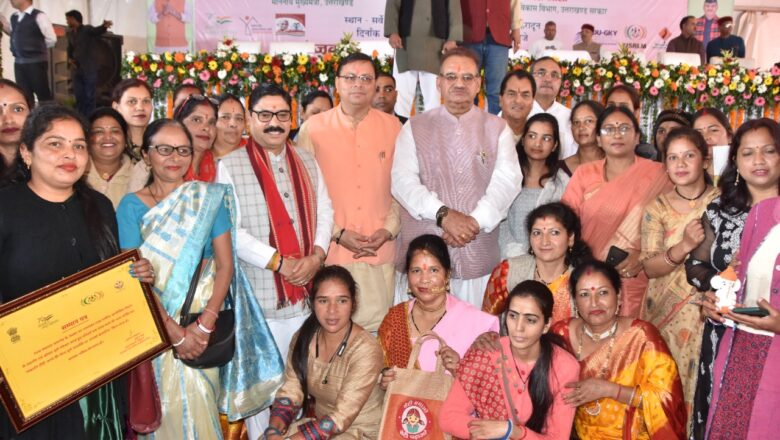 महिलाओं के लिए 30 फीसदी आरक्षण समेत लखपति दीदी जैसी योजनाओं के क्रियान्वयन से मातृ शक्ति के कल्याण के लिए ठोस कदम आगे बढ़ाए गए हैं।