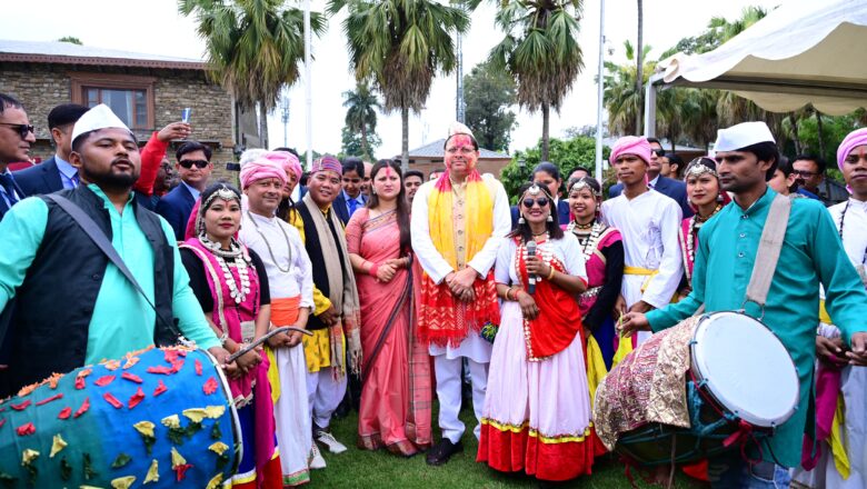 सीएम आवास में दिखे उत्तराखंड की समृद्ध संस्कृति के विविध रंग