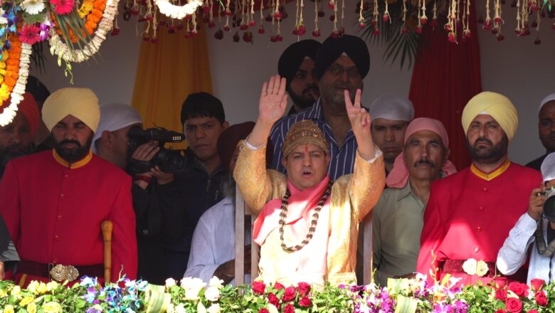 श्री झण्डे जी पर शीश नवाने से सभी की मन्नतें पूरी होती हैं, यही वजह है कि देश विदेश की  संगतों सहित दूनवासियों की श्री झण्डे जी की प्रति आस्था बढ़ती जा रही है: श्री महाराज जी