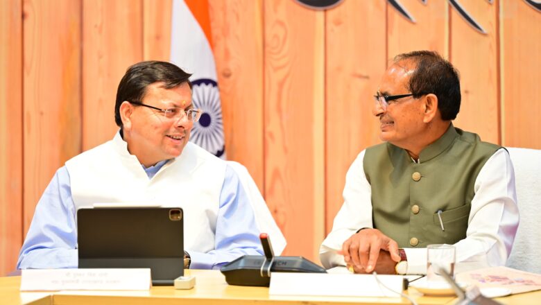 मुख्यमंत्री पुष्कर सिंह धामी ने कृषि और बागवानी से संबंधित विभिन्न गतिविधियों के लिए केन्द्रीय कृषि एवं कृषक कल्याण मंत्री से सहयोग के लिए अनुरोध किया