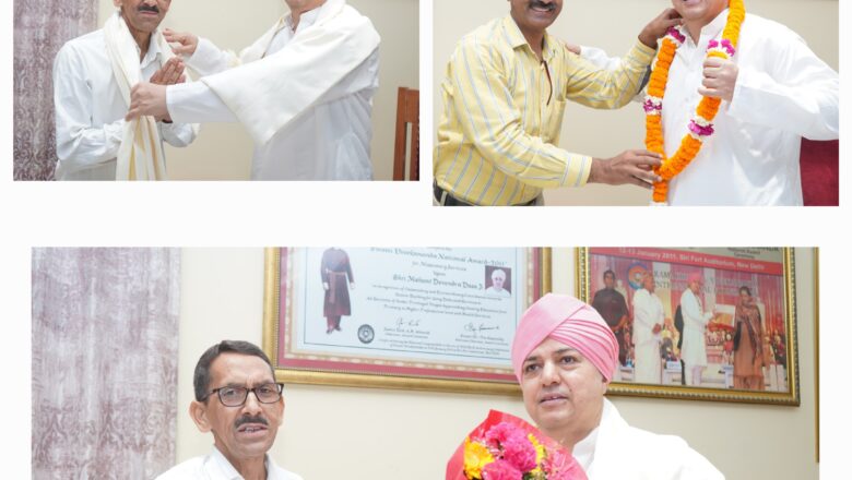 उत्तराखण्ड राज्य आंदोलनकारी सम्मान परिषद के उपाध्यक्ष ने श्री दरबार साहिब में टेका मत्था   