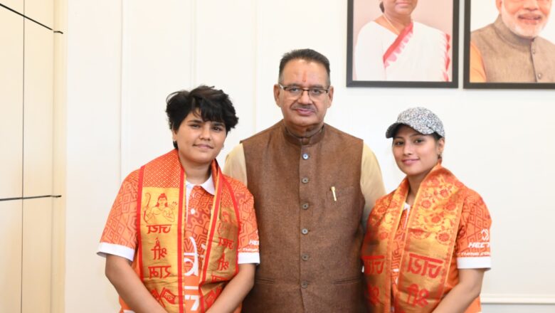 महिला फ्लोरबॉल चैम्पियनशिप 2025 में आठ देशों के बीच भारत का नेतृत्व कर रहीं थीं सरस्वती और संगीता   