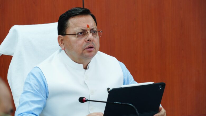 मुख्यमंत्री ने कहा यह सुनिश्चित किया जाए कि ग्रामीण क्षेत्रों में लोगों को आवागमन में परेशानी न हो , संपर्क मार्ग बाधित होने पर आवागमन के लिए वैकल्पिक व्यवस्थाएं भी रखी जाएं      