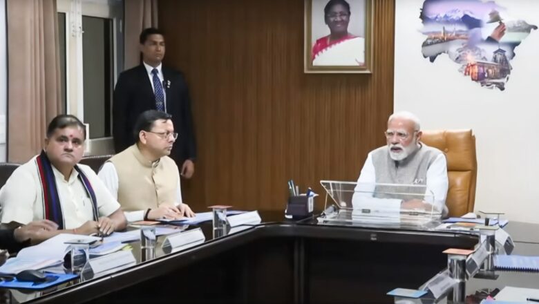 मुख्यमंत्री ने प्रधानमंत्री मोदी को आपदा से हुई क्षति तथा राहत एवं बचाव कार्यों की दी जानकारी