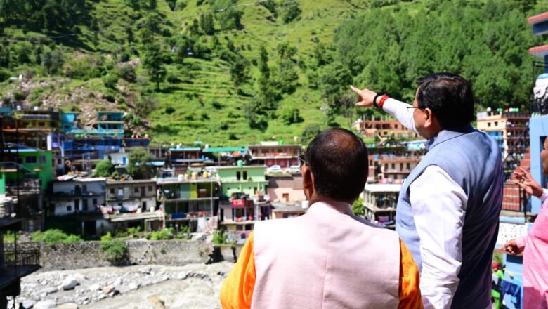 मुख्यमंत्री धामी ने कहा कि प्रभावित क्षेत्रों में युद्धस्तर पर राहत और बचाव कार्य संचालित किए जा रहे हैं।