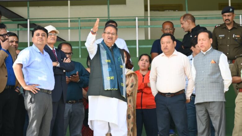 मंत्री जोशी ने अधिकारियों के साथ पंतनगर विश्वविद्यालय स्टेडियम का स्थलीय निरीक्षण भी किया और आवश्यक दिशा-निर्देश दिए      