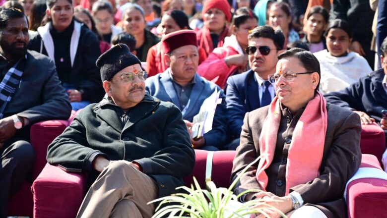 धामी की उपस्थिति में सांसद अजय भट्ट सहित जनप्रतिनिधियों ने मन की बात कार्यक्रम में भाग लिया